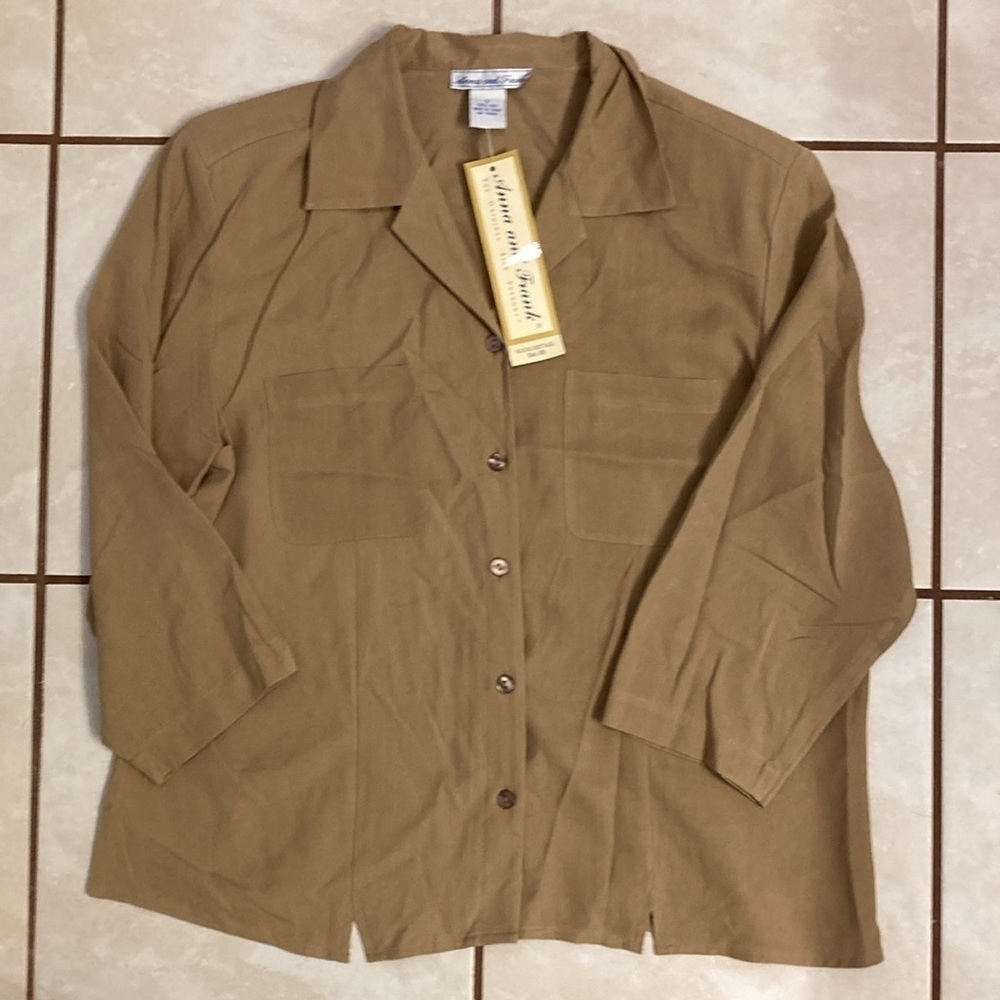 NWT Anna and Frank Silk Button Down Top - Picture 8 of 9